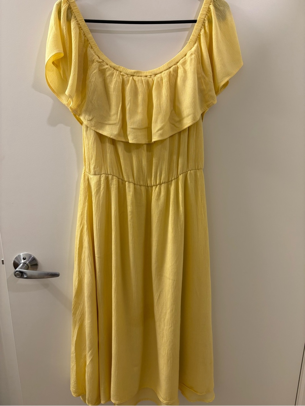 Charles Henry Yellow Ruffled Top - Picture 2 of 6